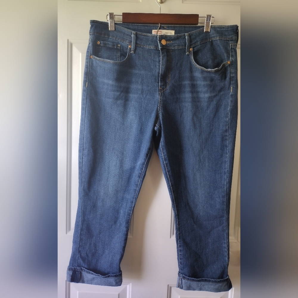 💥Levi Strauss mid rise capris